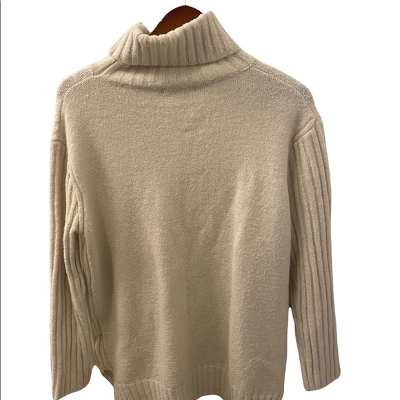 all in Favor cream Sweater size small - Picture 2 of 6